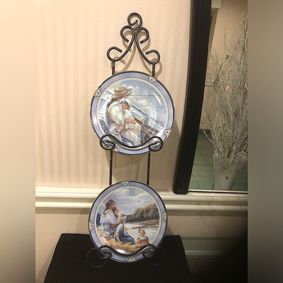 Vintage 1990’s Pewter 2 plate display rack - Picture 1 of 5